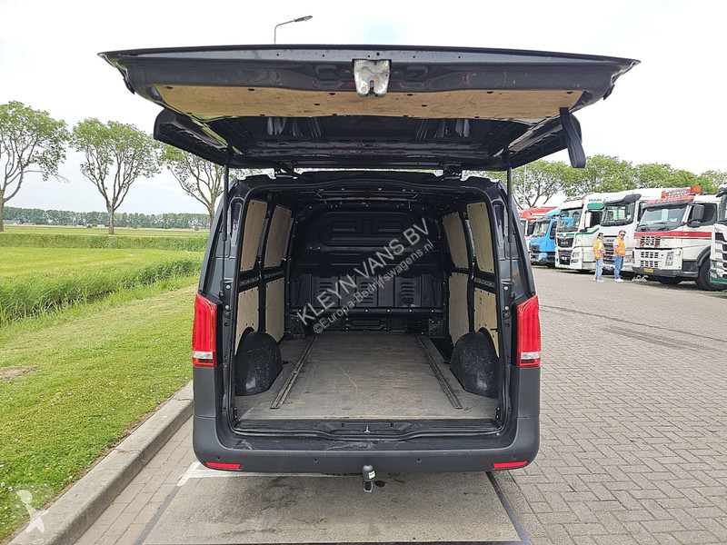 Véhicule utilitaire Mercedes 119 CDI L2 4Matic...