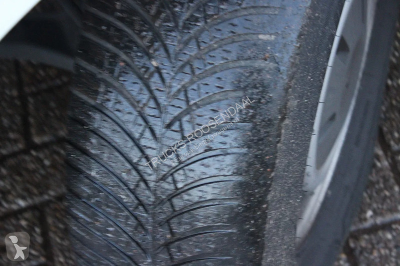 Bedrijfswagen Mercedes 316 + THERMO KING
