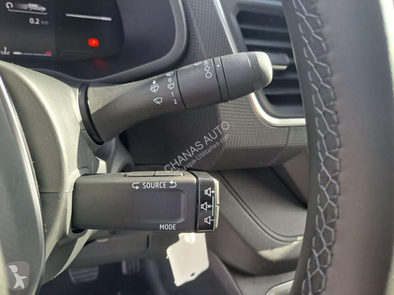Veicolo commerciale Renault L2H1 3T BLUE DCI...