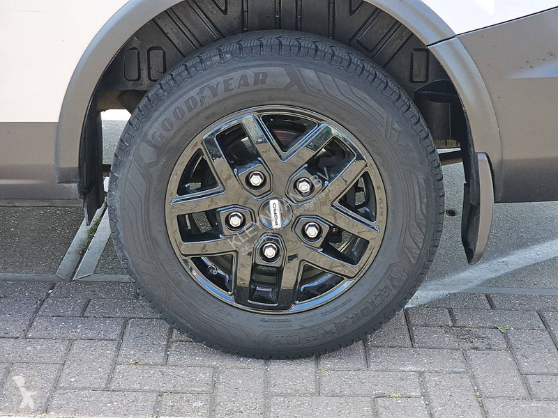 Autoutilitară Ford 2.0 L1H1 TRAIL-EDITION!