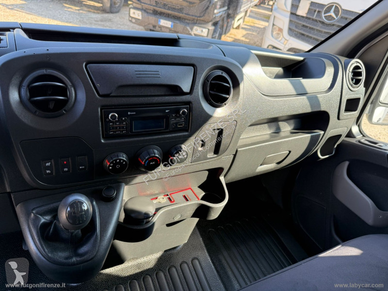 Véhicule utilitaire Renault Mast. 3T5 2.3dCi145...