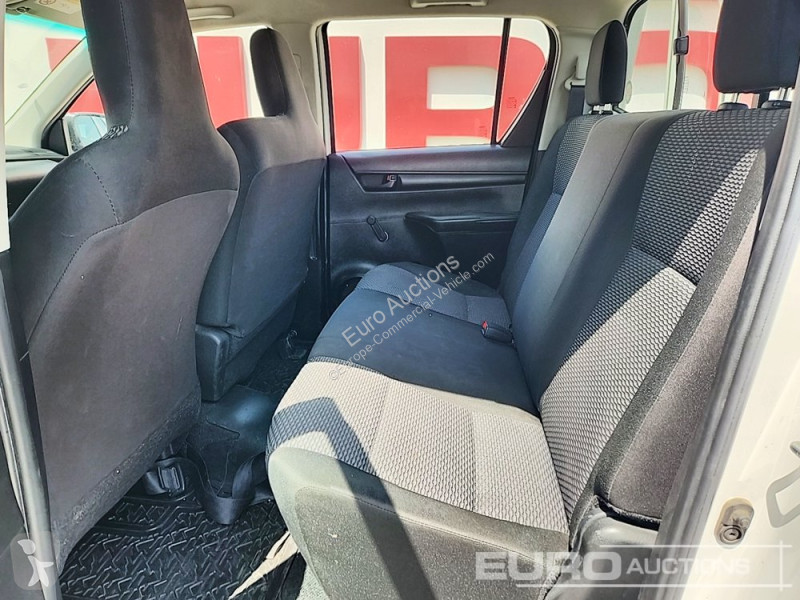 Véhicule utilitaire Toyota Hilux