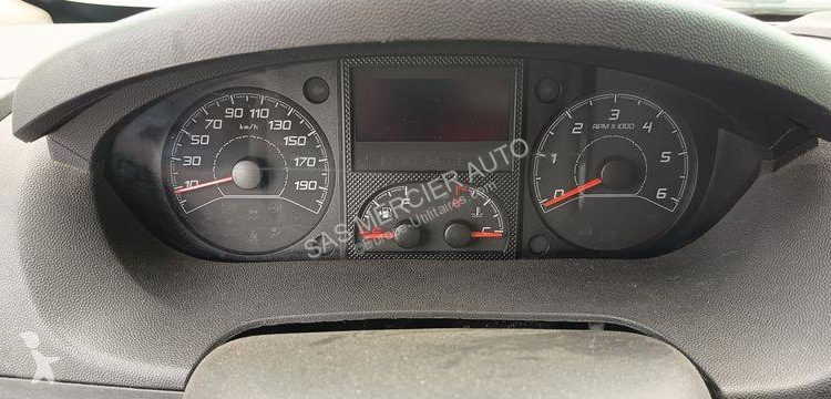 Véhicule utilitaire Peugeot