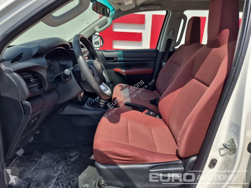 Véhicule utilitaire Toyota Hilux