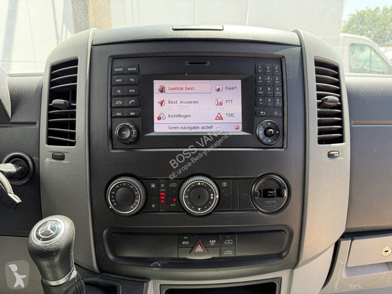 Veículo utilitário Mercedes 211 2.2 CDI...
