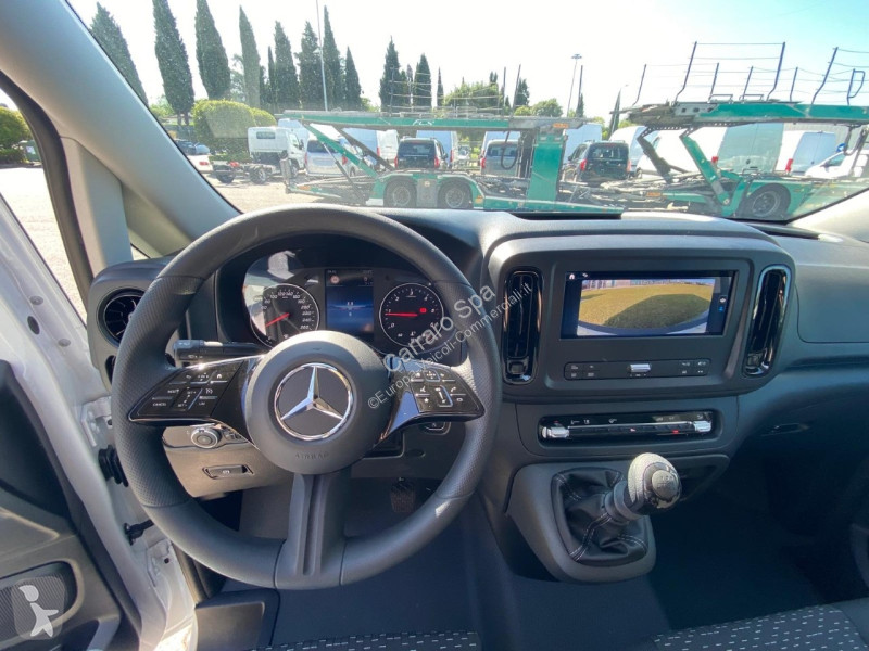 Autoutilitară Mercedes Furgone