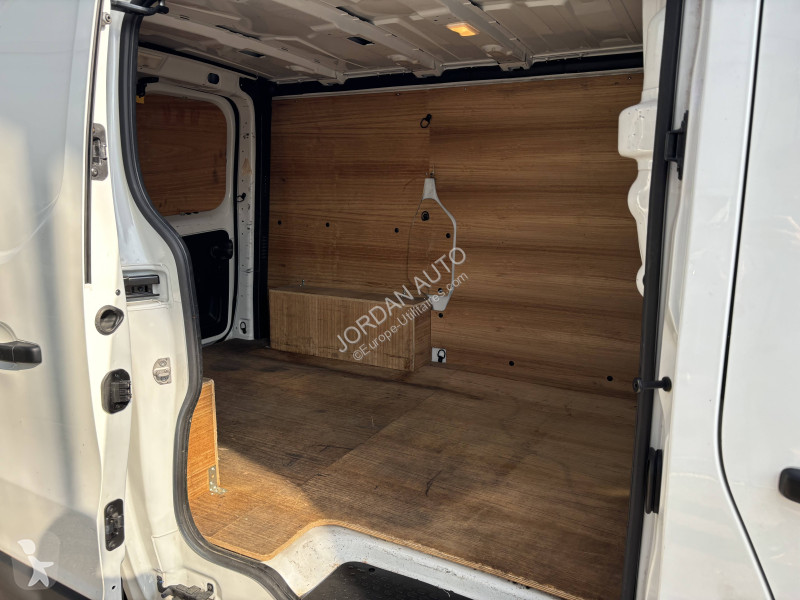 Furgoneta Renault L1H1 2.0 BluedCi 120ch Grand...