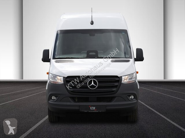 Veículo utilitário Mercedes 317...