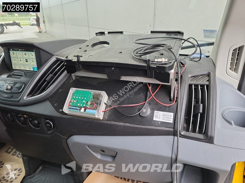 Furgoneta Ford 130pk L2H2 Navi Airco Cruise...