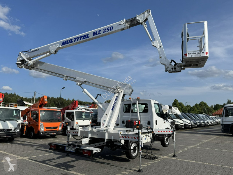 Furgoneta Iveco 35S14