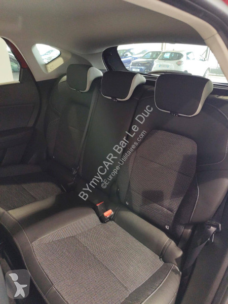 عربة نفعية Renault Captur TCe 90