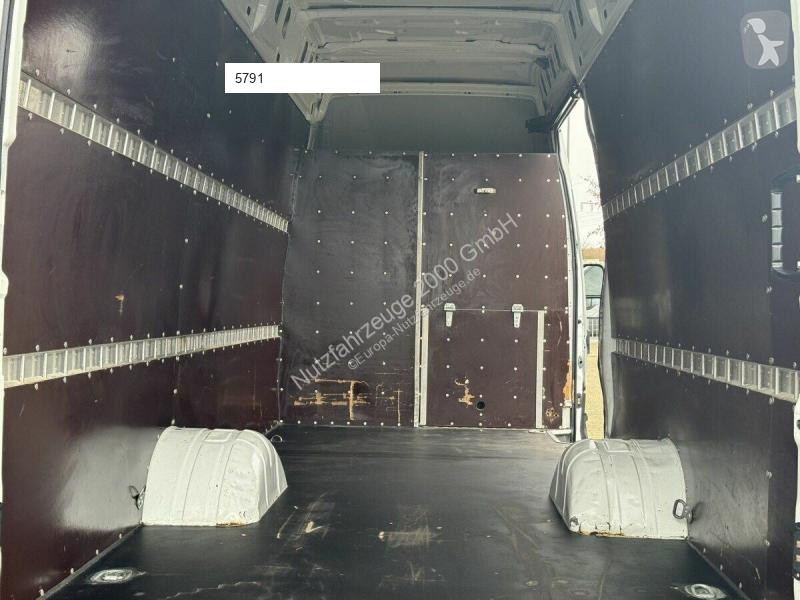 Veículo utilitário Iveco