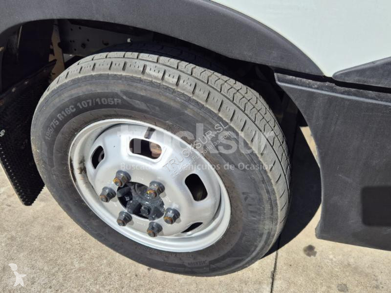 Furgoneta Iveco  DAILY 35C15