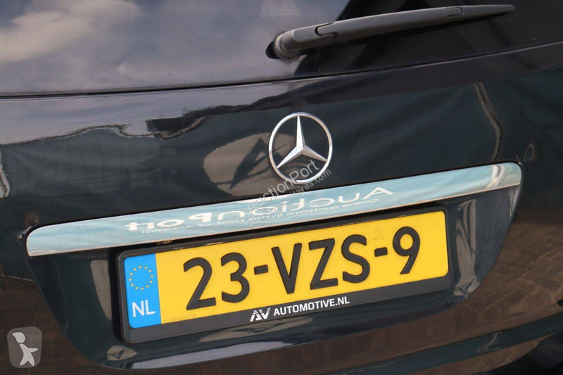 Véhicule utilitaire Mercedes 4 MATIC M-Klasse