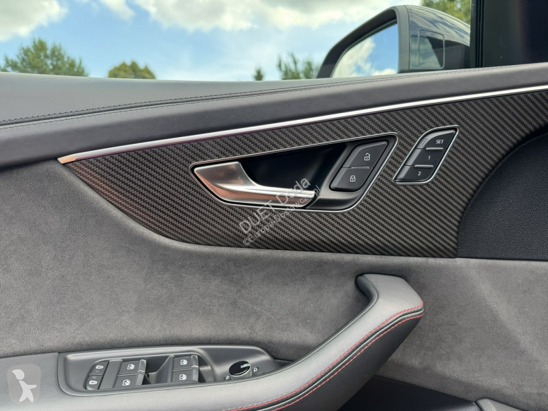Véhicule utilitaire Audi RS Q8