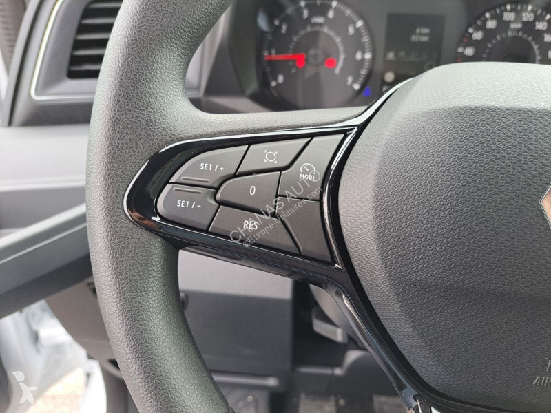 Veicolo commerciale Renault TRAC 3T5 L3H2 BLUE...