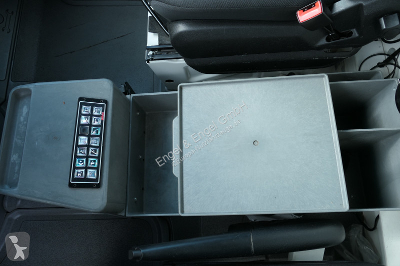 Nyttofordon Mercedes 319 Sprinter 6-Zylinder...