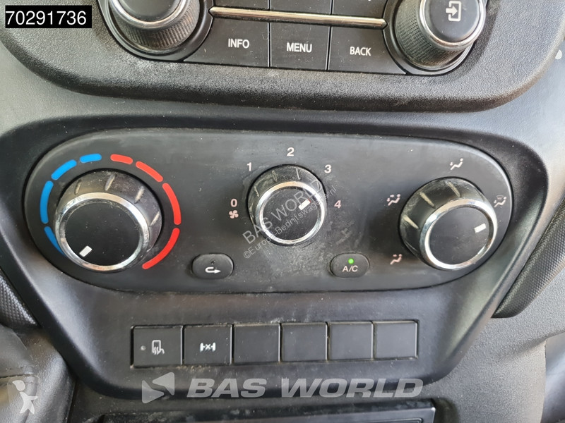 Véhicule utilitaire Iveco 70C18 3.0L Open...