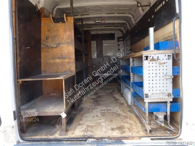 Furgoneta Mercedes 616D Kastenwagen 4x2