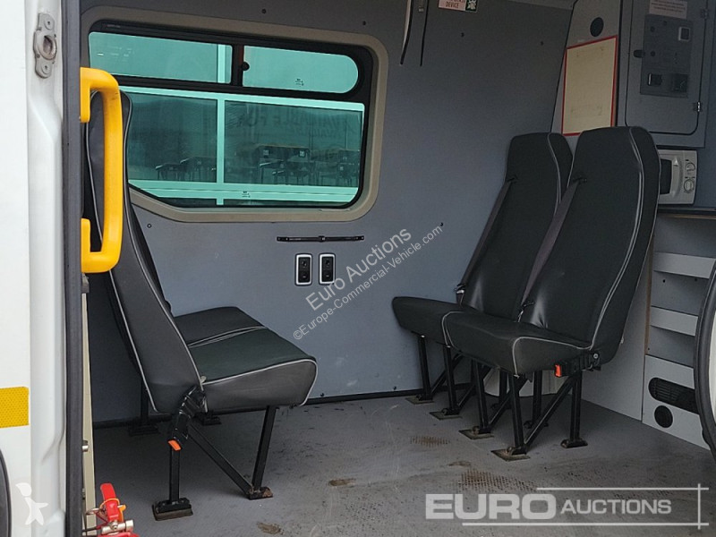 Véhicule utilitaire Iveco 35S11