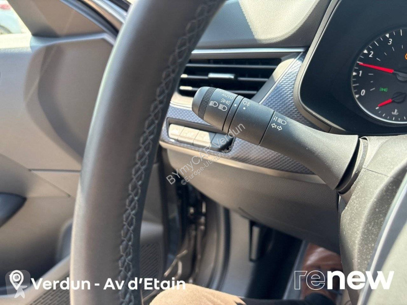 Véhicule utilitaire Renault Arkana mild hybrid...