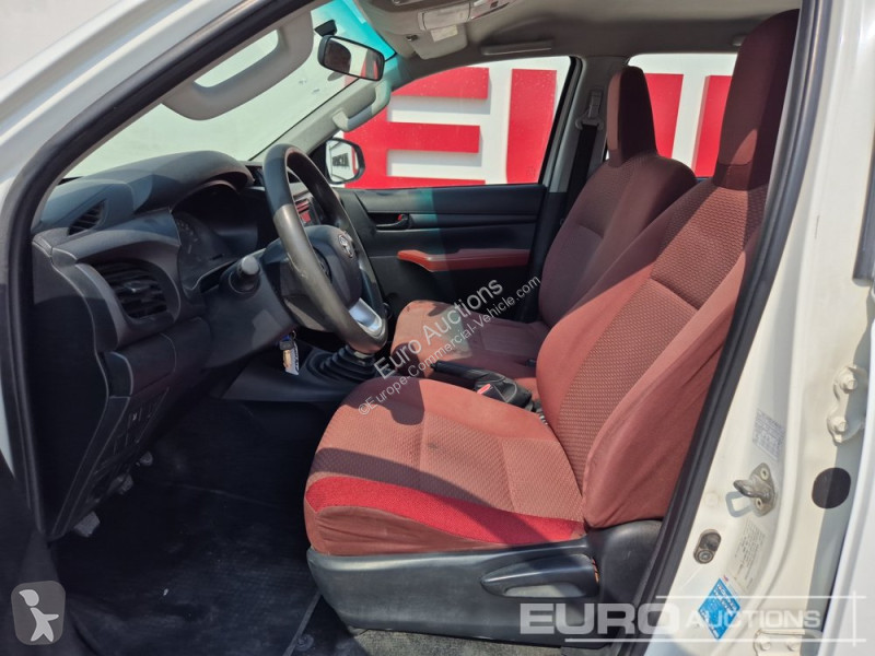 Veicolo commerciale Toyota Hilux DLX