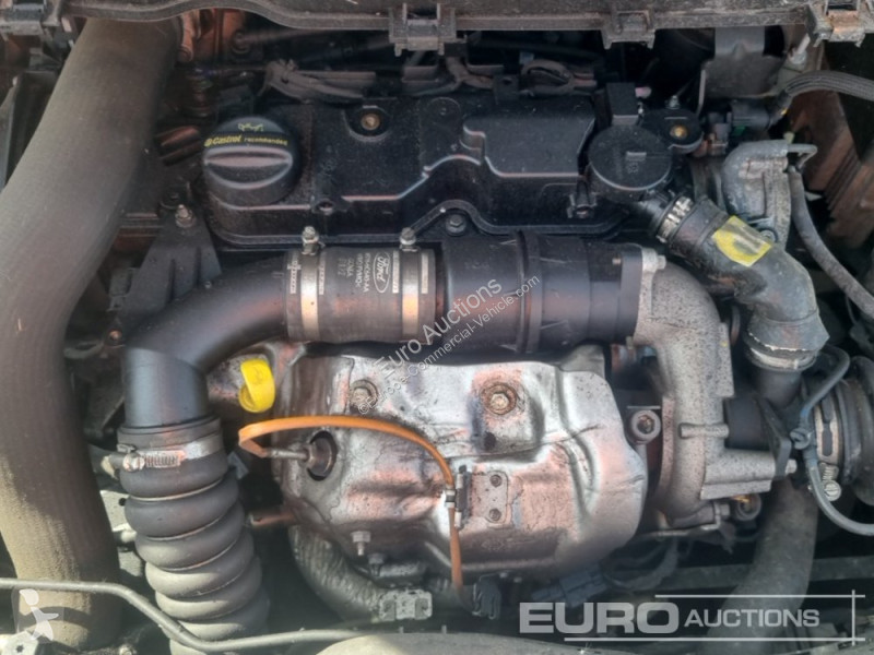 Autoutilitară Ford Courier