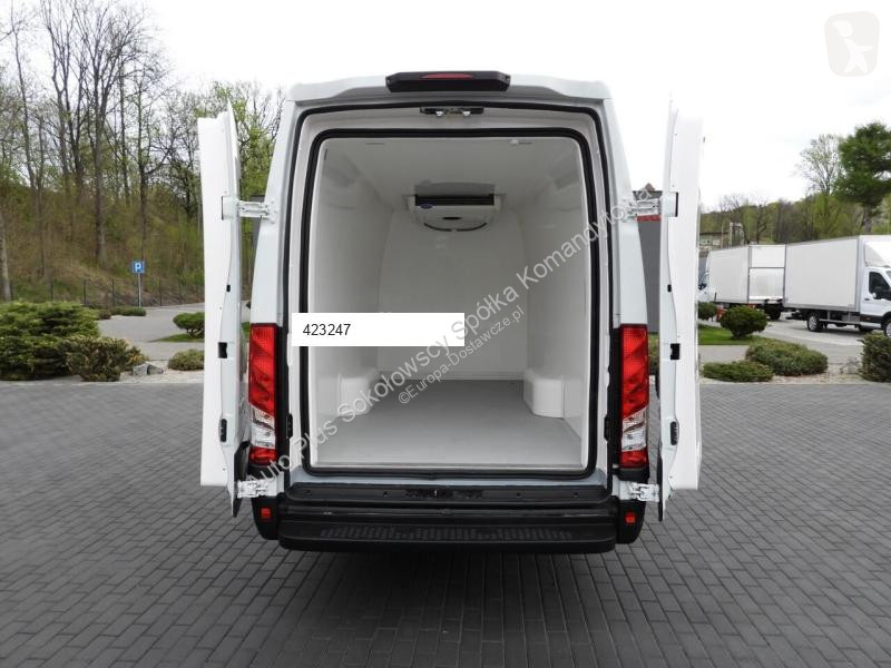 Veículo utilitário Iveco DAILY 35S14 FURGON...