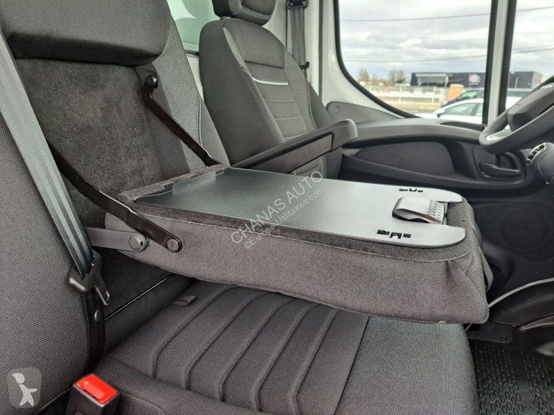 Autoutilitară Iveco 35C18 180CV 3L ACIER JPM...