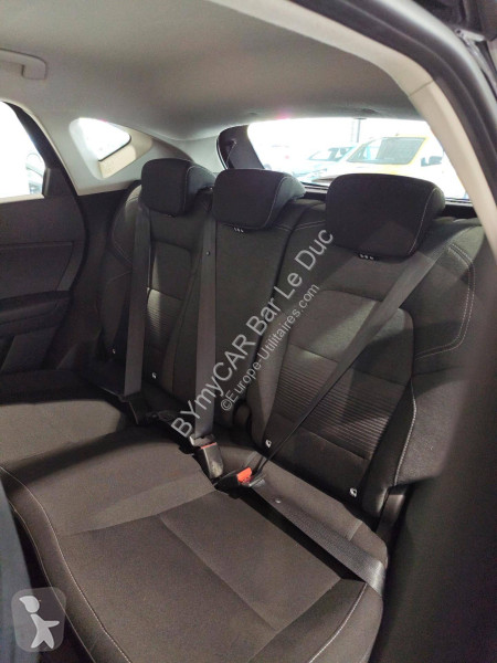 Autoutilitară Renault Captur TCe 140 - 21
