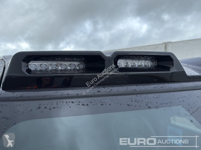 Furgoneta  Defender 90