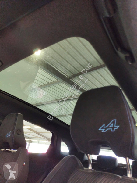 Veicolo commerciale Renault Austral full hybrid...