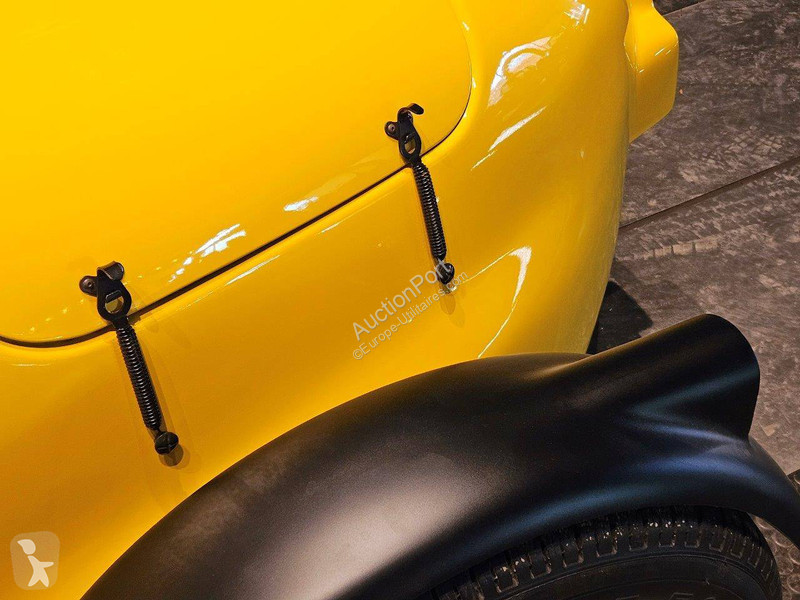 Véhicule utilitaire Ferrari  Vintage Racer...