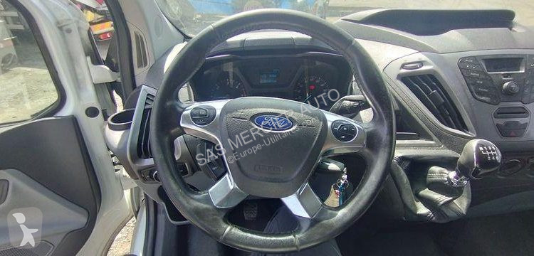 Véhicule utilitaire Ford