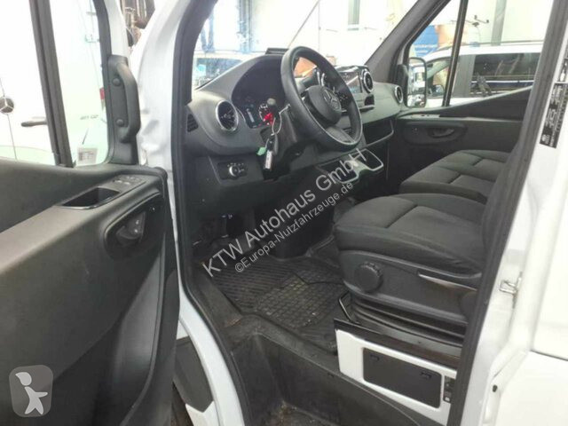 Užitkové vozidlo Mercedes 317...