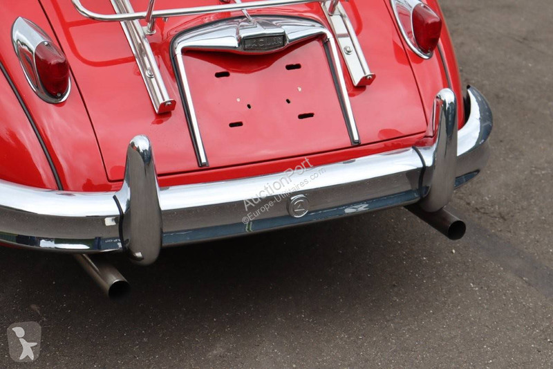 Véhicule utilitaire Jaguar 150 DHC