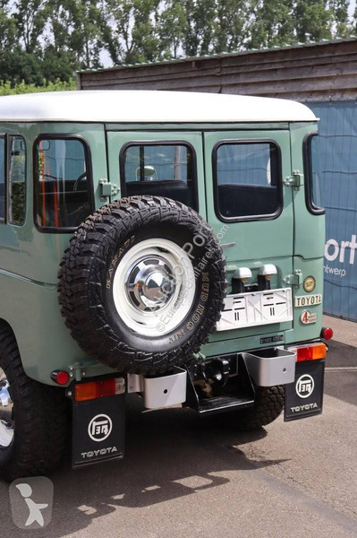 Furgoneta Toyota FJ40