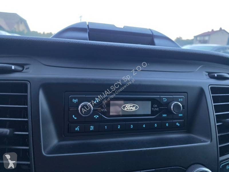 Samochód dostawczy Ford