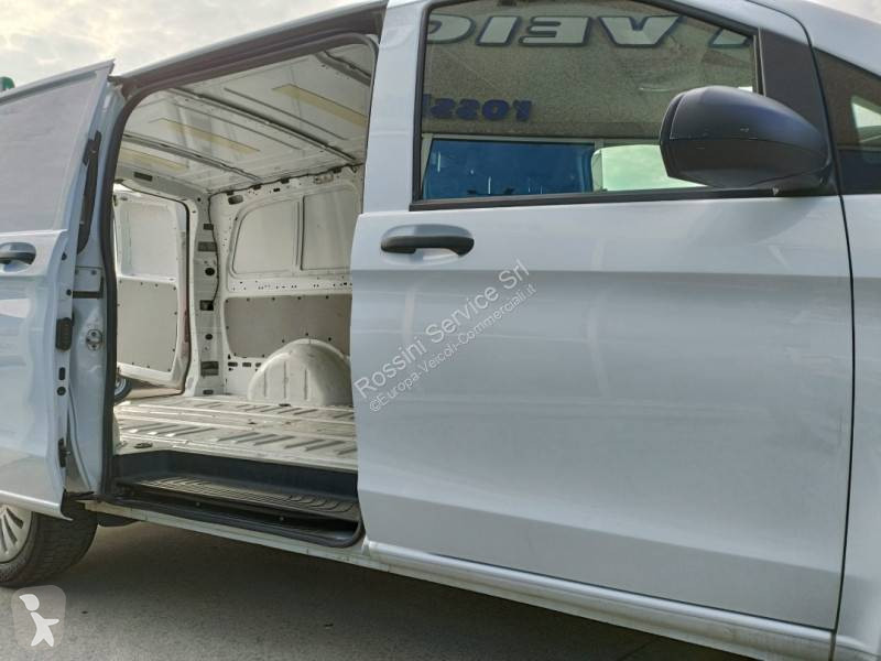 Véhicule utilitaire Mercedes