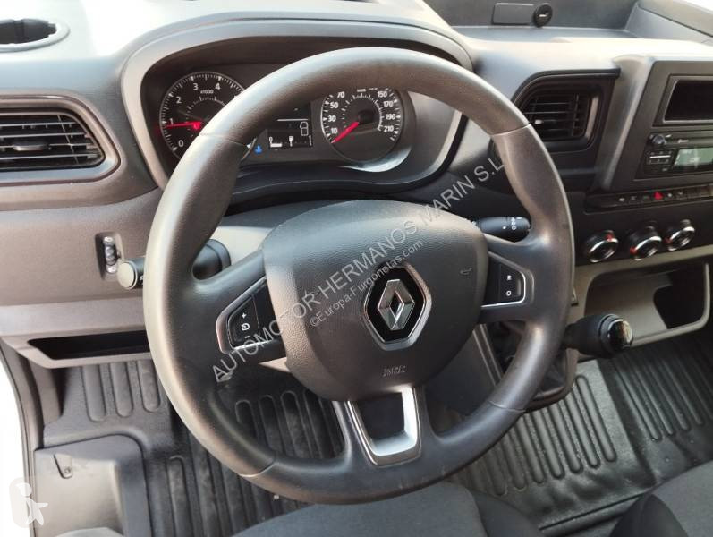 عربة نفعية Renault