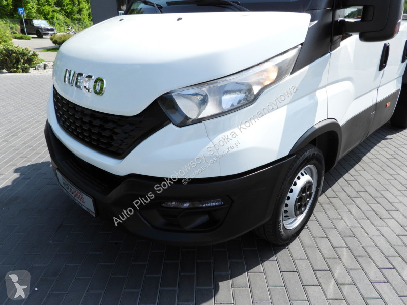 Samochód dostawczy Iveco 35S12 DAILY