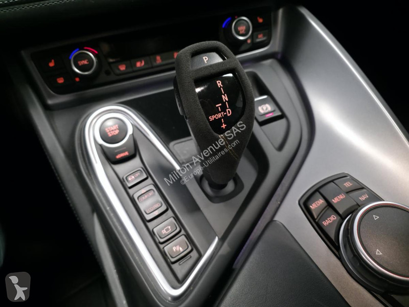 Samochód dostawczy BMW i8 Coupé Pure Impulse...