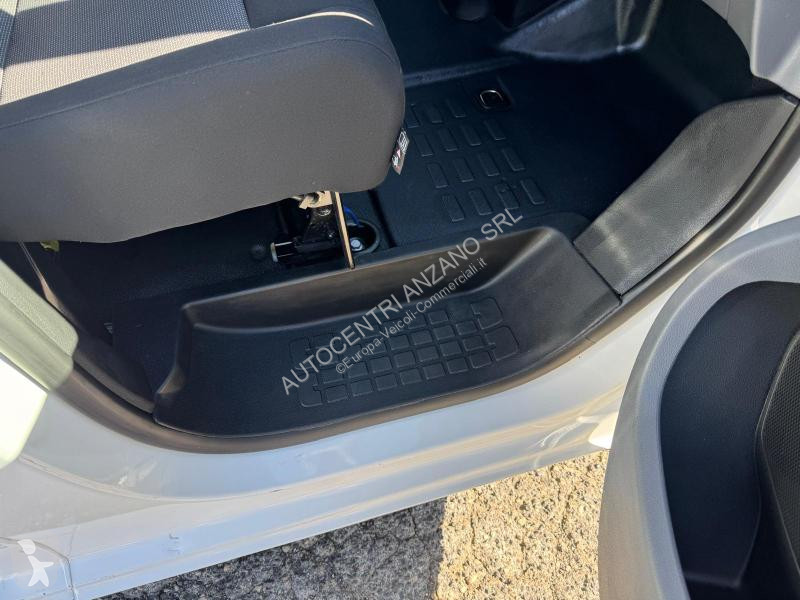 Véhicule utilitaire Opel