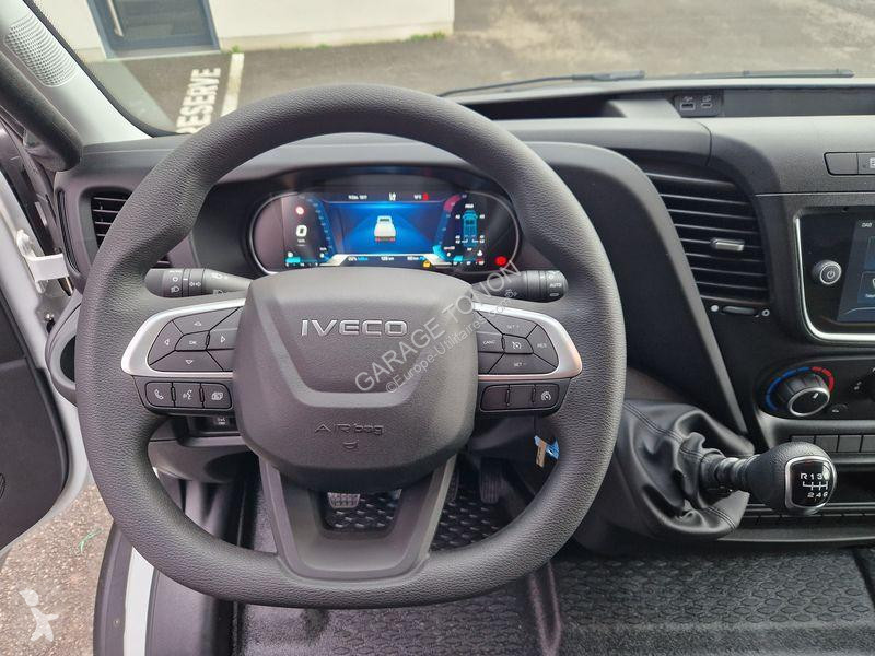 Véhicule utilitaire Iveco 35-160 BENNE + GRUE...