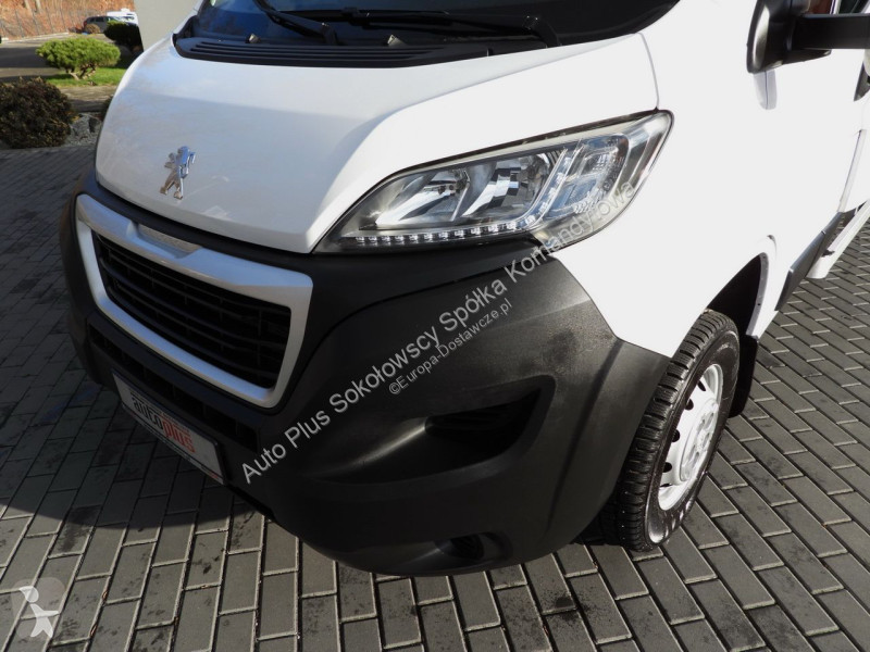 Samochód dostawczy Peugeot  BOXER