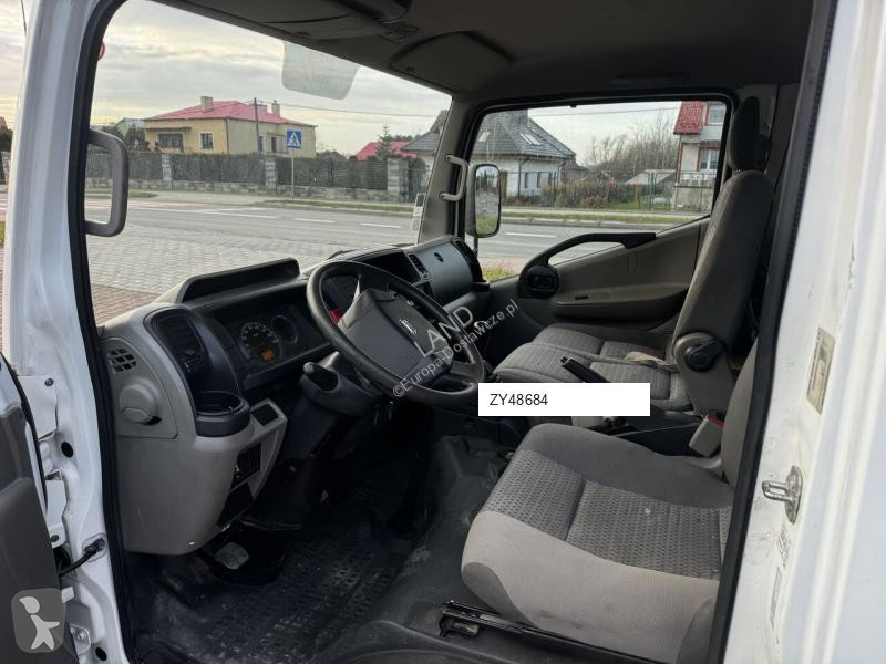 Samochód dostawczy Nissan