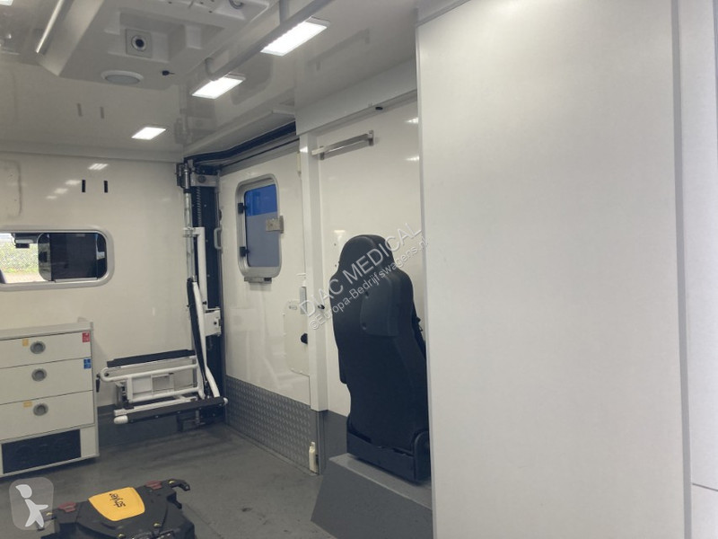 عربة نفعية Fiat Maxi Container Ambulance