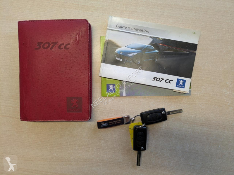 Véhicule utilitaire Peugeot 307 CC SPORT PACK...