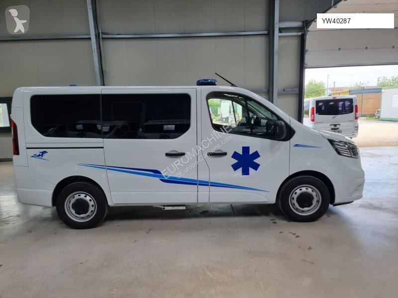 عربة نفعية Renault TRAFIC