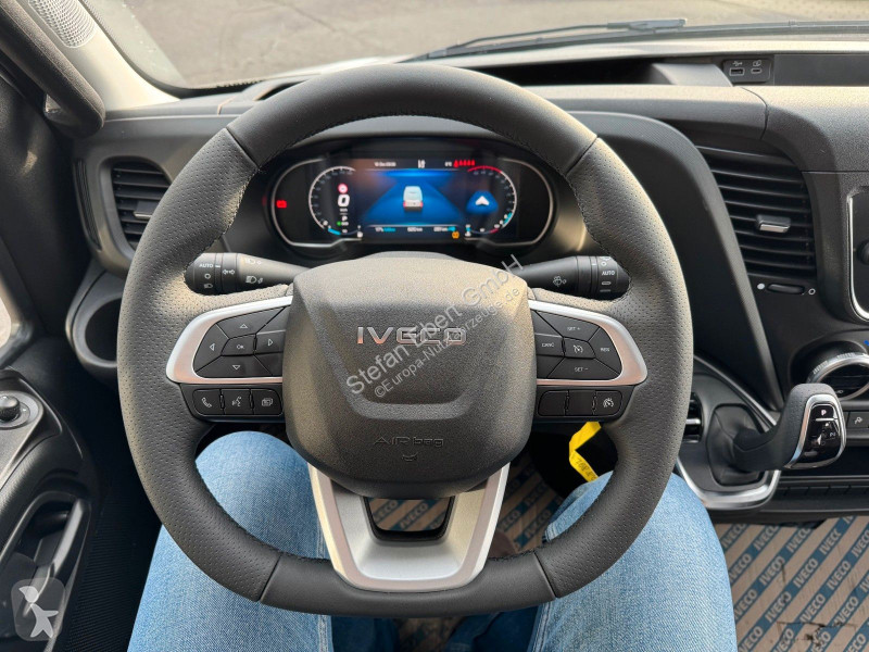 Samochód dostawczy Iveco 35S16 A8...